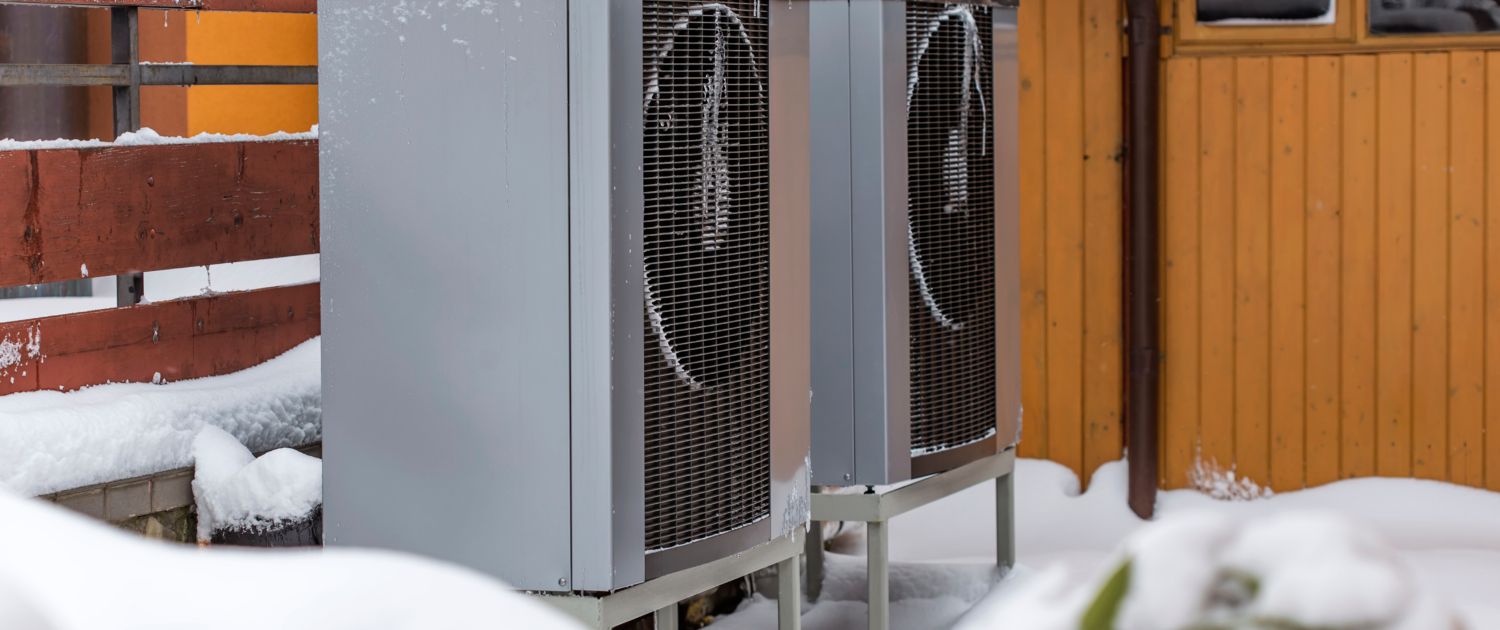 air source heat pumps working in the snow